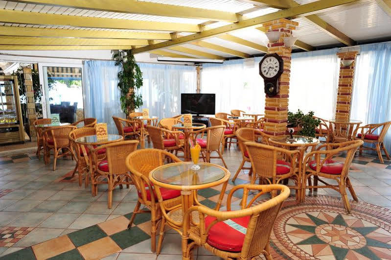 Astoria Hotel Khartáta Eksteriør billede